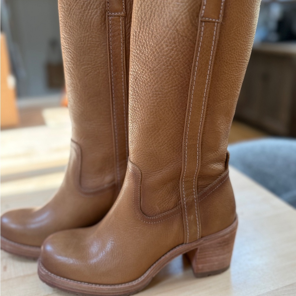 Tan Leather Heeled Boots PRICE IS FIRM - Picture 11 of 11
